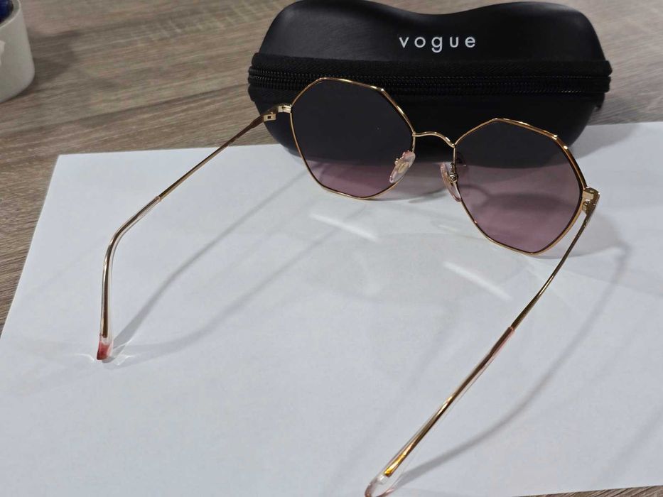 Дамски слънчеви очила VOGUE VO4180S