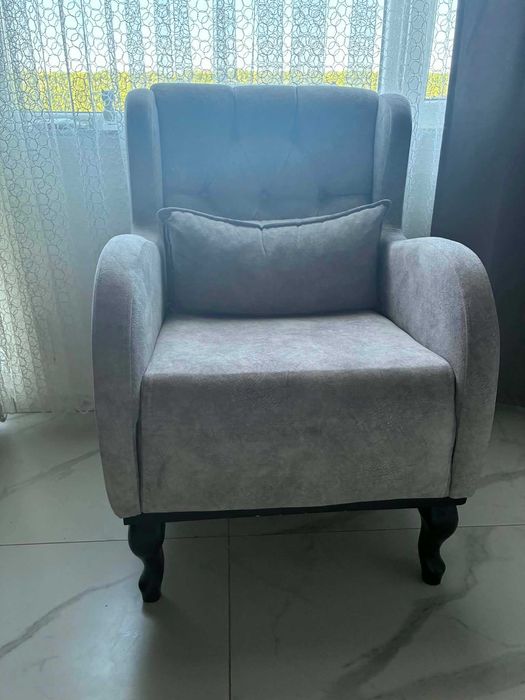 Продавам много запазен Фотьойл / Кресло .