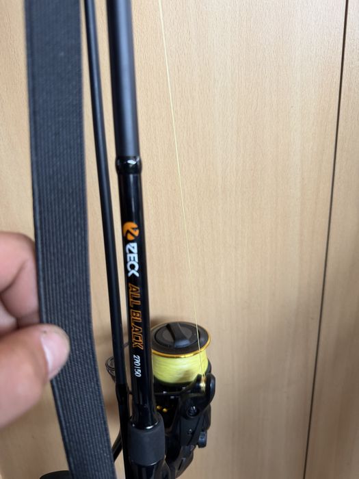 vând lanseta spining zeck all black 2.7m