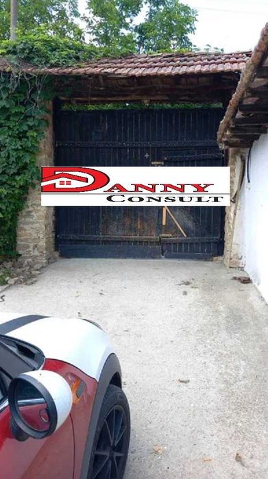 Двуетажна реновирана къща в с. Димча за продажба