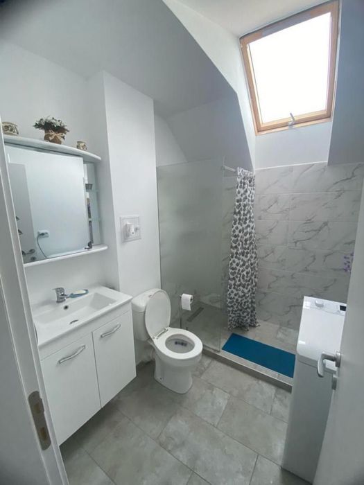 Inchiriez garsioniera 330€