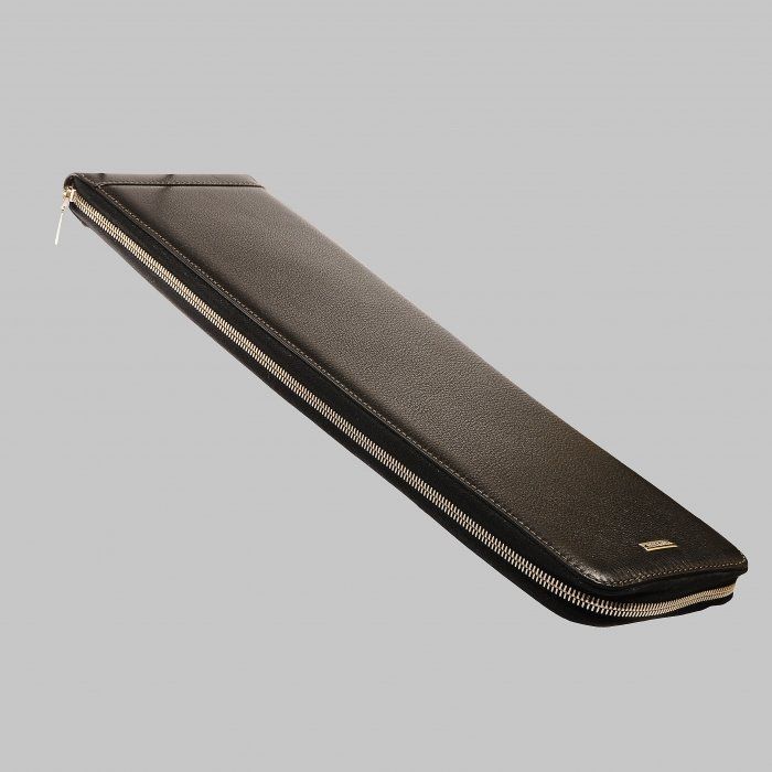 Чехол для галстуков на молнии.