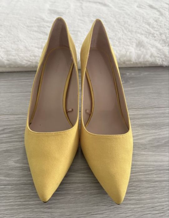 Pantofi noi Zara cu toc stiletto
