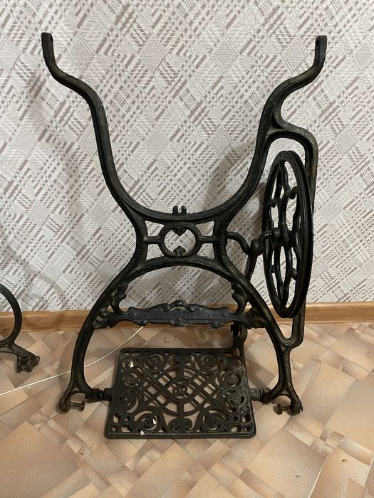 Продам станину от швейной машины.