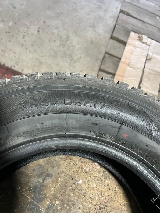 Продам шины максис зима