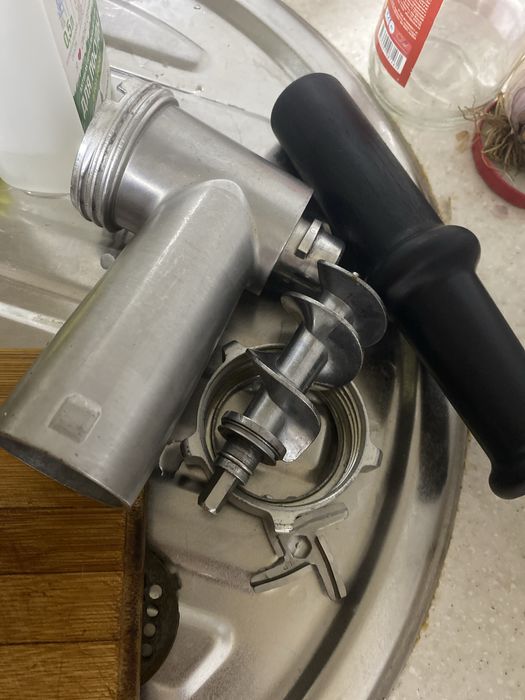 Мясорубка vitek на запчасти