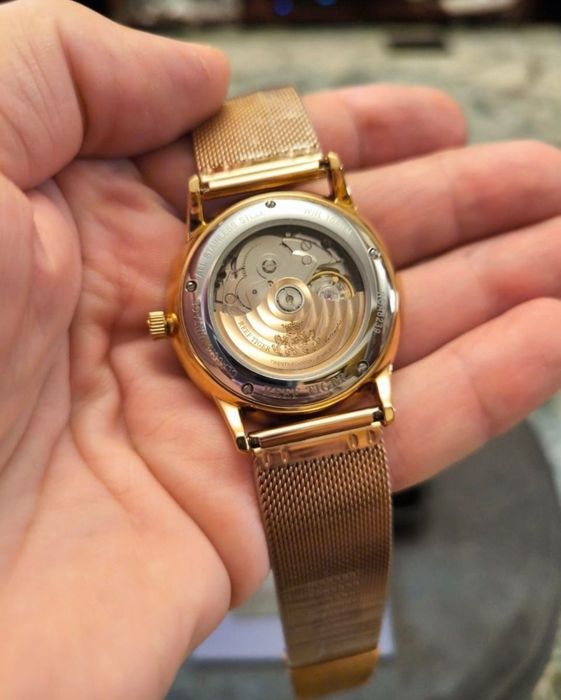 Наручные часы Reef Tiger. Новые.