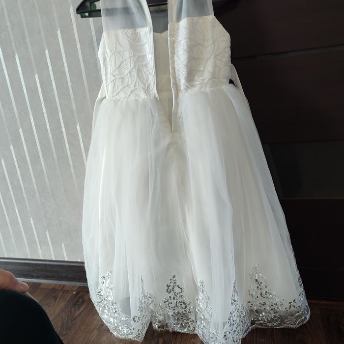 Продам платье на девочку