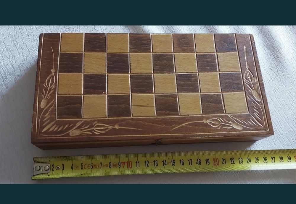 Joc de șah și table