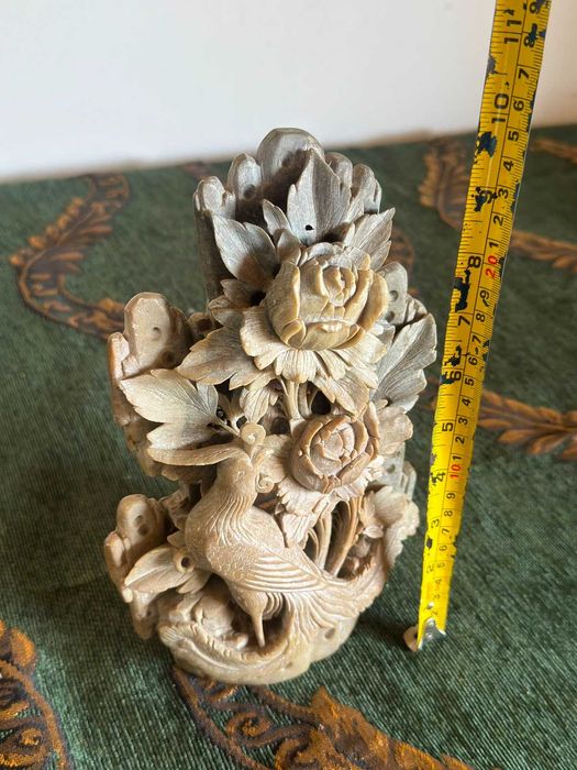 Sculptură chinezească din(soapstone), cioplită manual