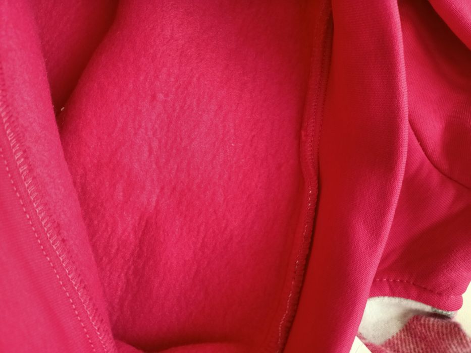 Новые,теплые кофты на девочку