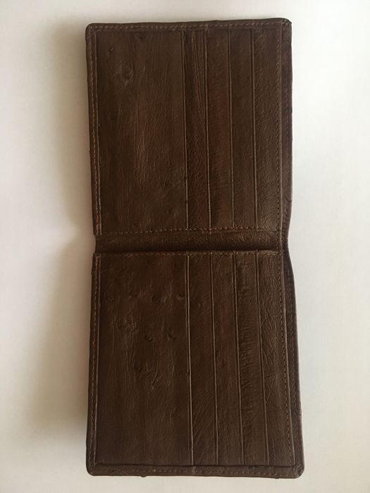 Мъжки портфейл от щтраусова кожа