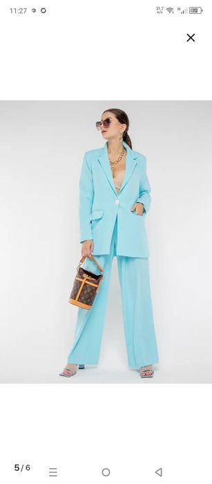 Продам костюм новый