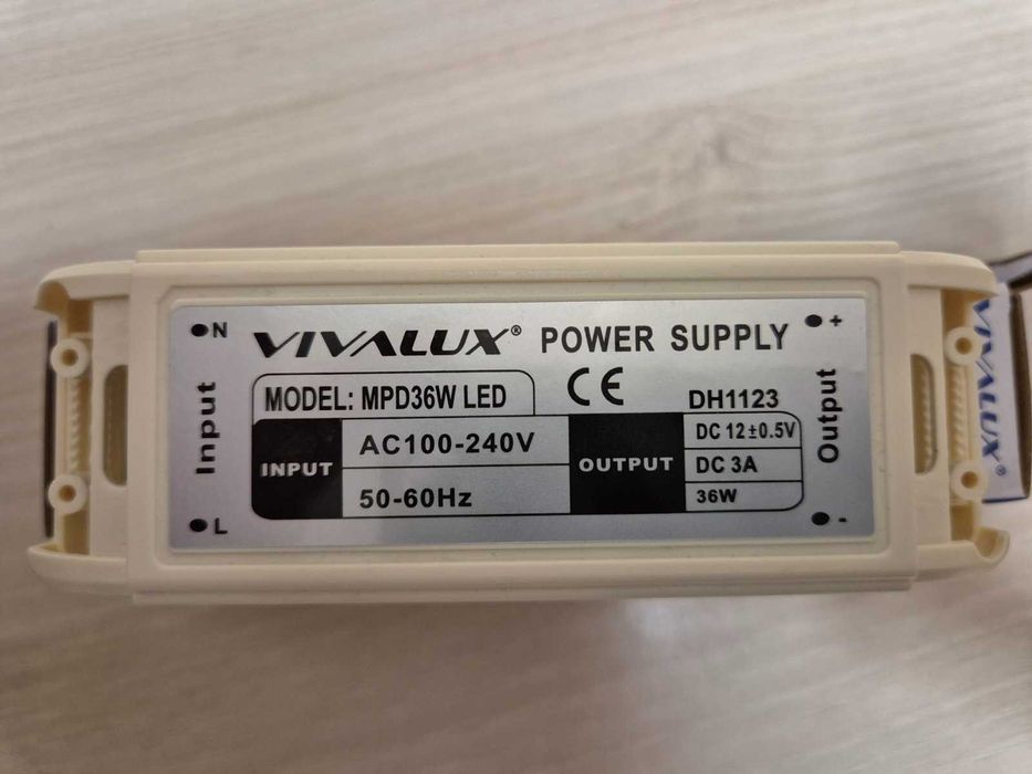 Продавам LED захранване VIVALUX