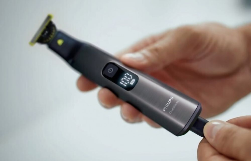Aparat de tuns barba PHILIPS OneBlade Pro QP6550/15, Litiu-Ion, Acumulator, Autonomie 120 min, Umed si uscat
