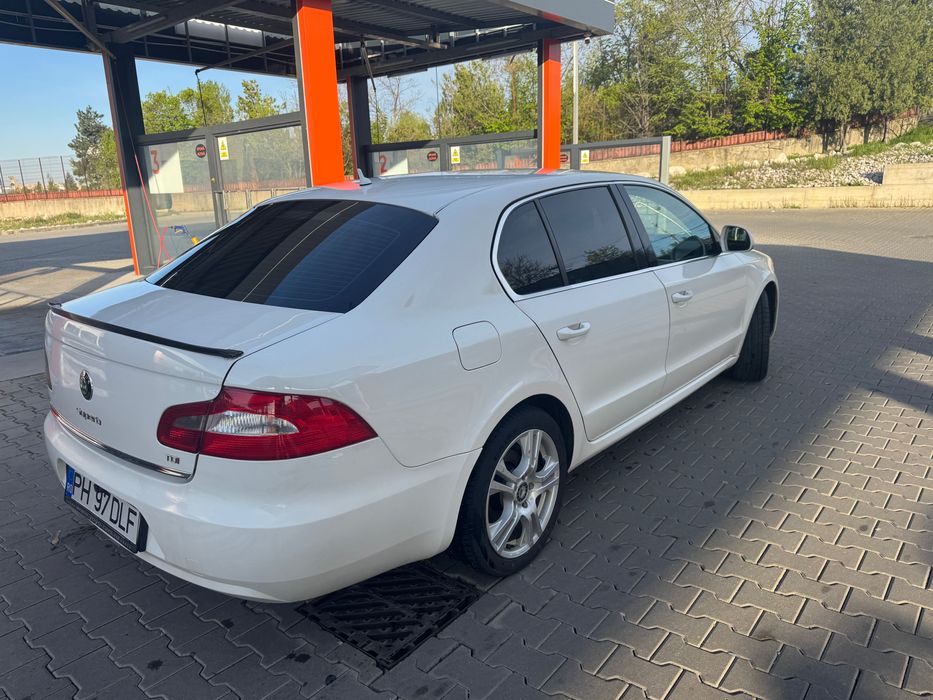 Vând skoda superb 2