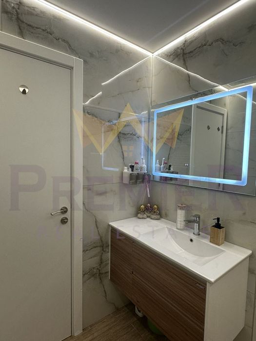 Дава се под наем Двустаен апартамент в Варна, Младост 1 - 65 кв.м за 612 € - Снимка #9