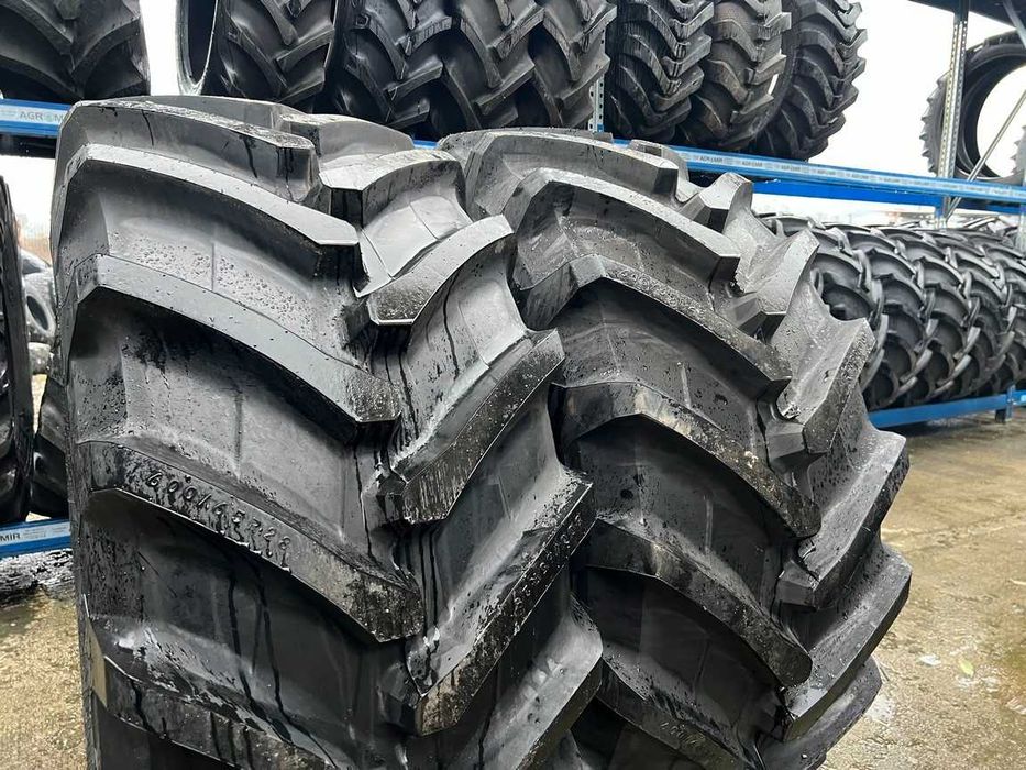 Anvelope noi radiale 600/65 R28 pentru tractor fata cu livrare rapida