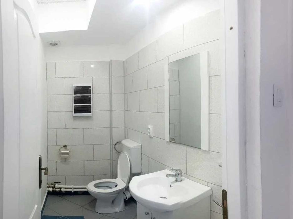 Vand/inchiriez spatiu comercial zona ultracentrala Rm.Valcea