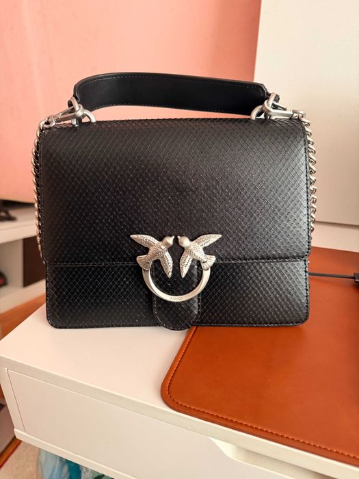 Кожена чанта Pinko