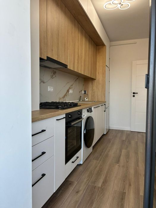 Inchiriez ap.3 camere in Bistrita,partea de sus a orasului