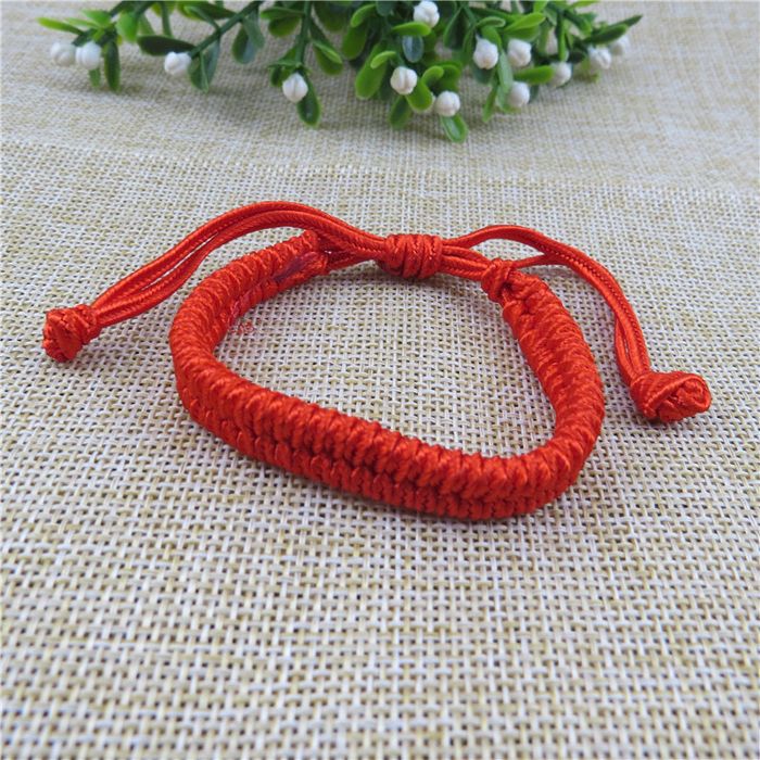 Браслет макраме , красные