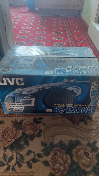 Магнитофон JVC с пультом