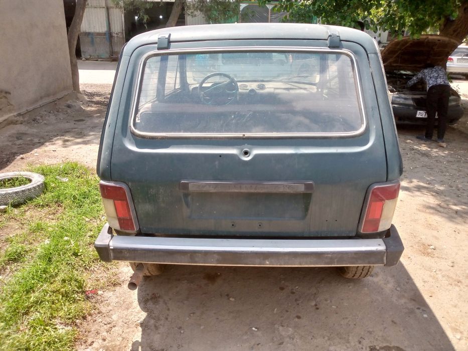 Niva urbon sotiladi 2121 niva