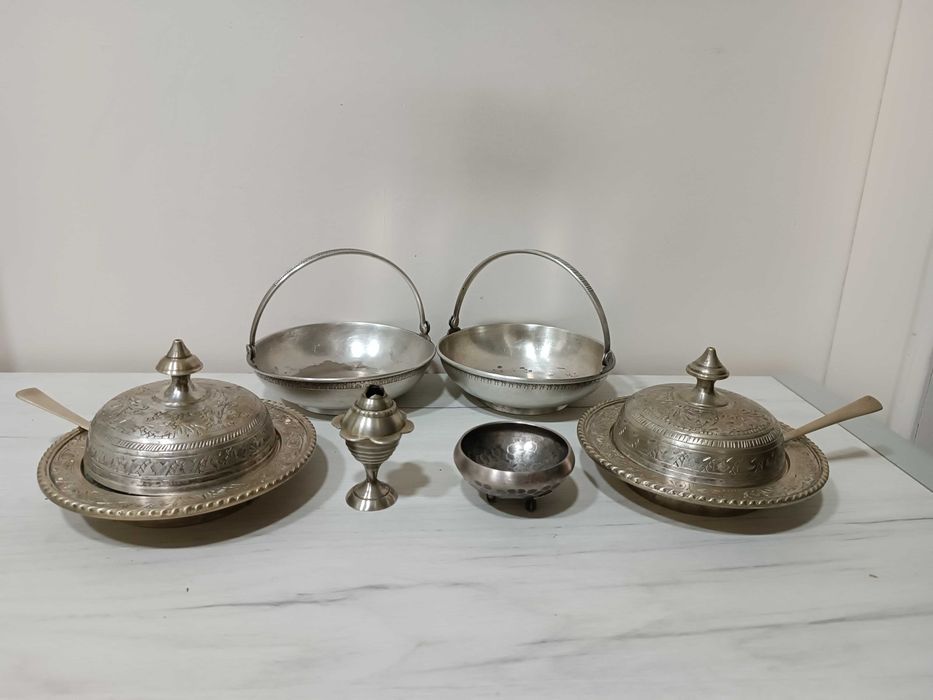 Посуда разная. Индия. Латунь.