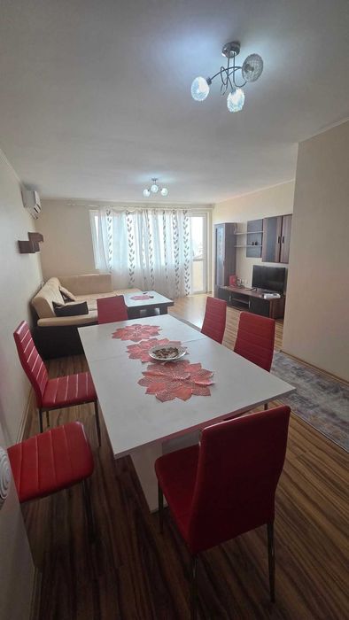 Дава се под наем Двустаен апартамент в Свиленград - 82 кв.м за 98168 € - Снимка #1