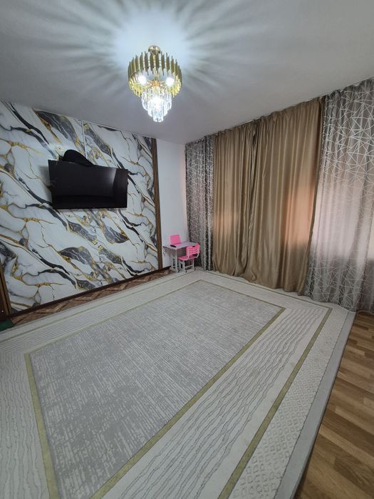 Шығыс 2  379 домнан 1 этаждан 1 бөлмелі үй сатылады.