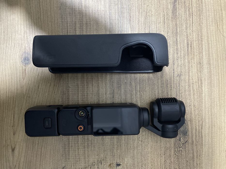 Продаю DJI Osmo Pocket 3 с защитным чехлом