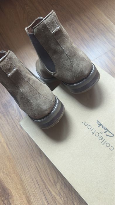 Челси Clarks коричневые