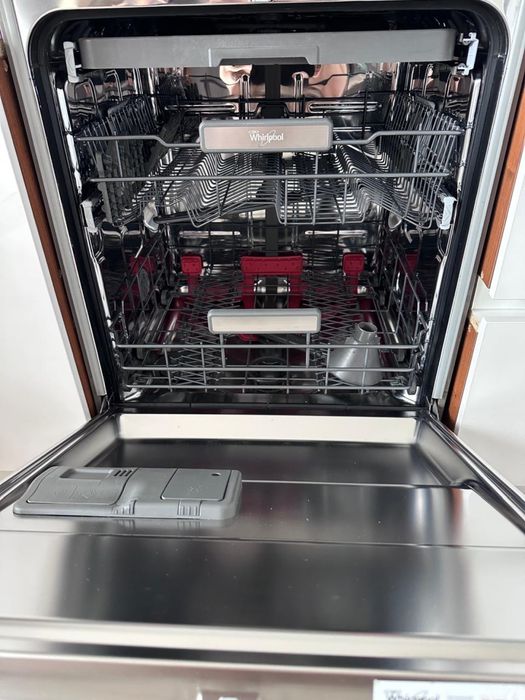 Посудомойка Whirlpool ADPF 872 IX