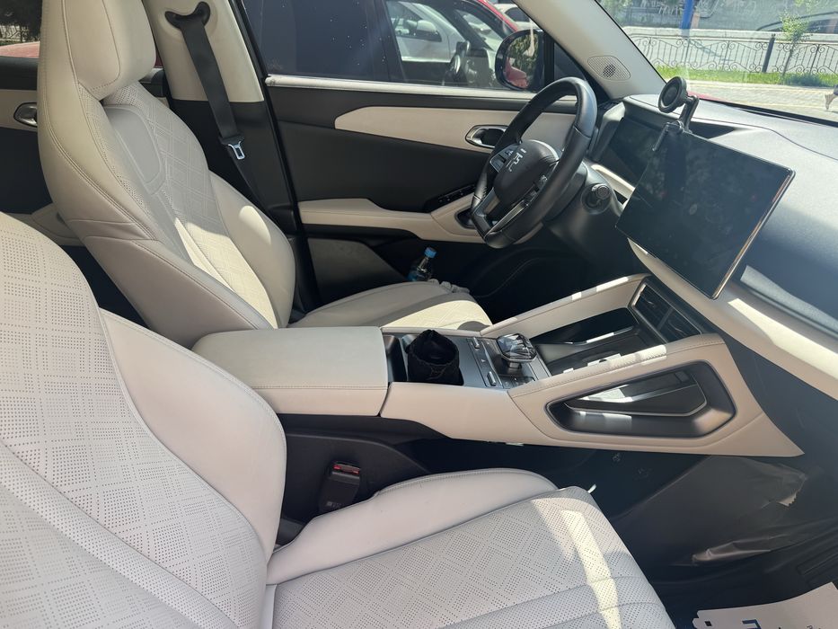 BYD Yuan Up 2024 — 5