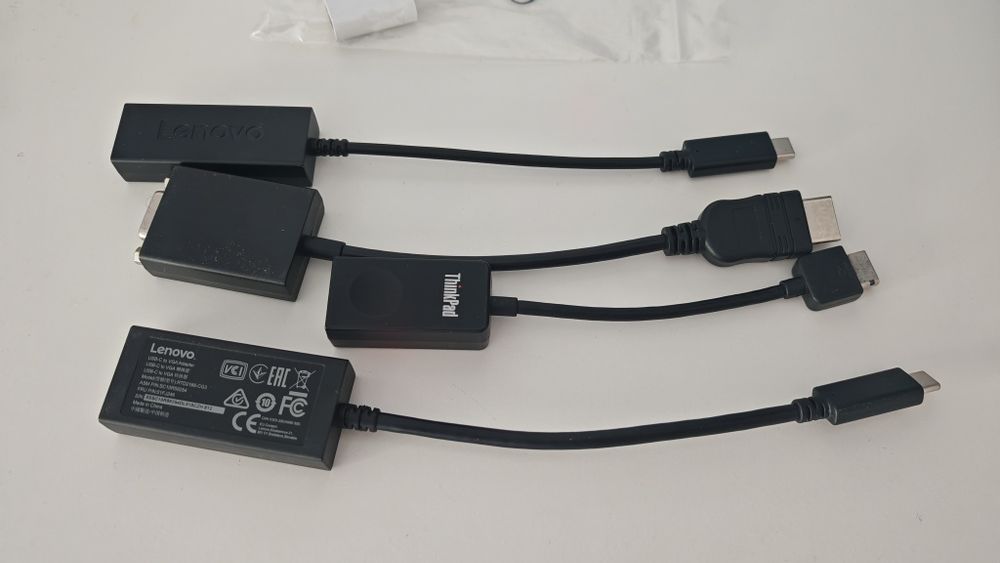 Adaptoare usb c și hdmi la  VGA etc