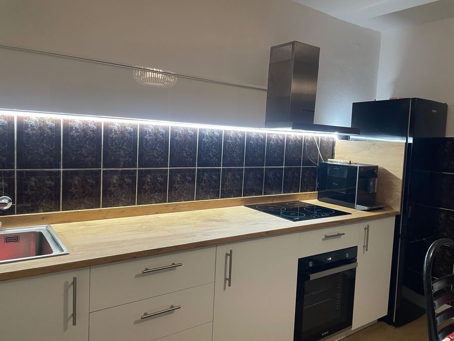 Casa mobilată-utilată D+P+E1+P. 4 cam. 300m2