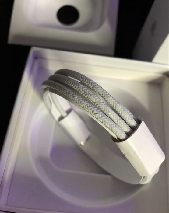 Vand airpods 2 pro (sigilate) si desigilate