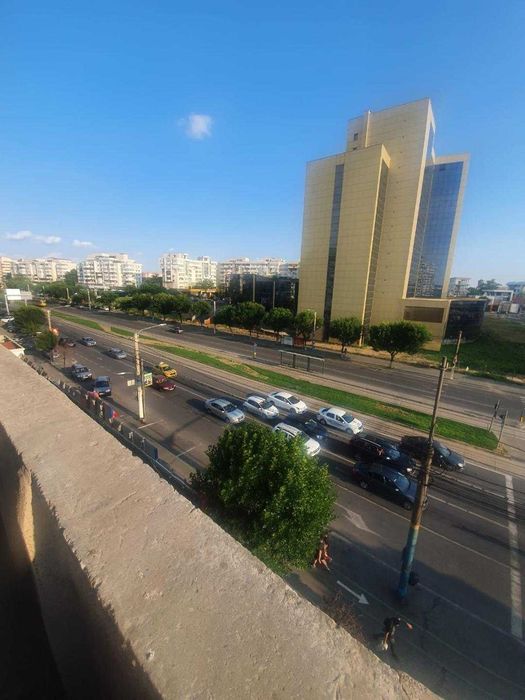 Închiriere apartament 2 camere - Piața Centrală (Calea București)