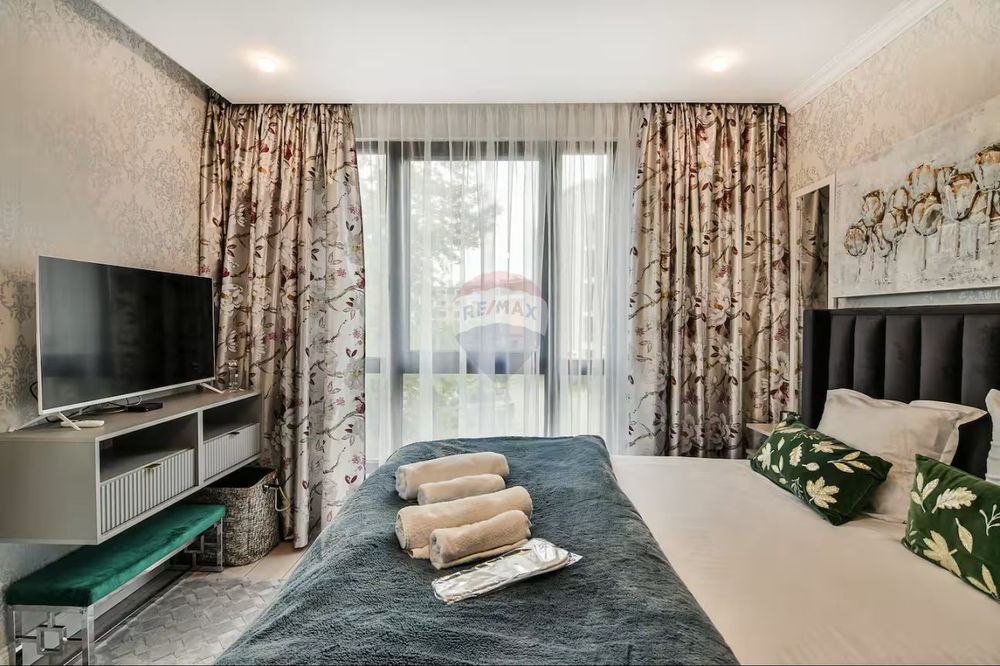 Дава се под наем Тристаен апартамент в к.к. Св.Св. Константин и Елена - 80 кв.м за 1500 € - Снимка #6