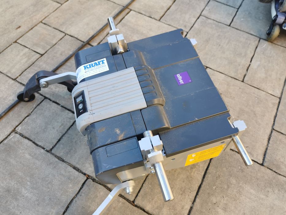 Dispozitiv de împins carut carucioare handicap Alber Viamobil V25