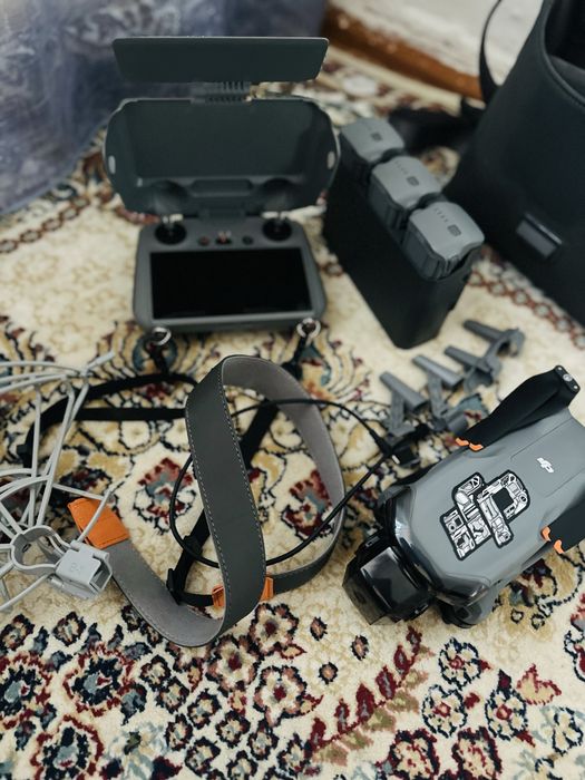 DJI AIR 3S дрон м