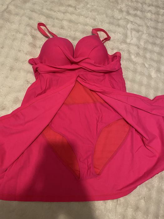 Продам купальник