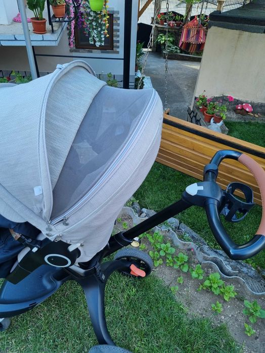Детска количка STOKKE V6 в отлично състояние.
