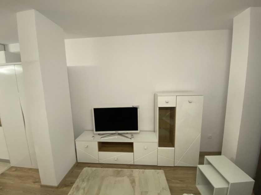 Продава се Едностаен апартамент в София, Център - 56 кв.м за 1518 €/кв.м - Снимка #2