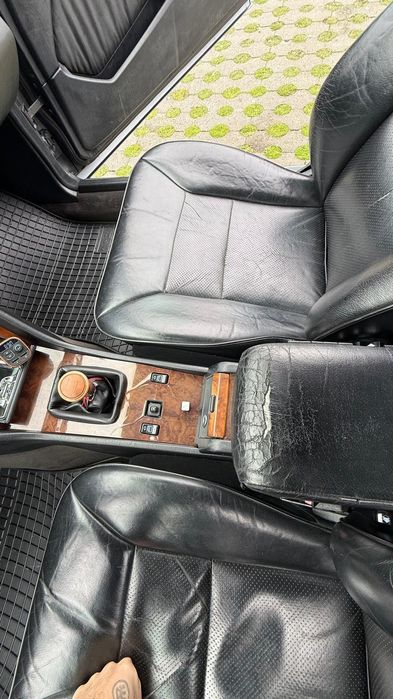 Mercedes Benz W124
