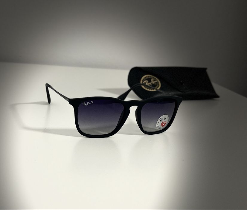 Ochelari de soare Ray Ban RB4187 Chris Polarizati 622/T3, marime 54*18