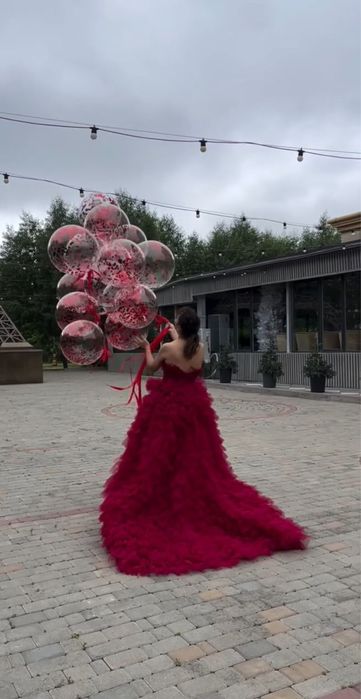 Пышное шикарное платье в пол