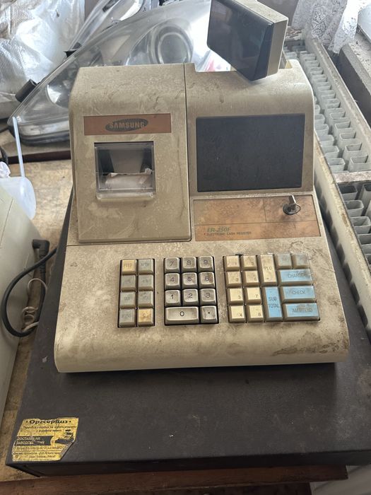 Стари касови апарати Samsung