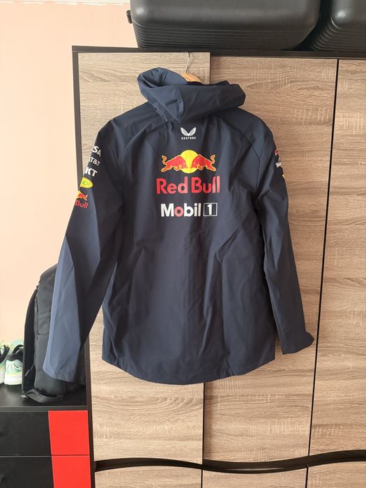 Яке Red Bull Racing 2025 Team Water Resistant Jacket - размер L